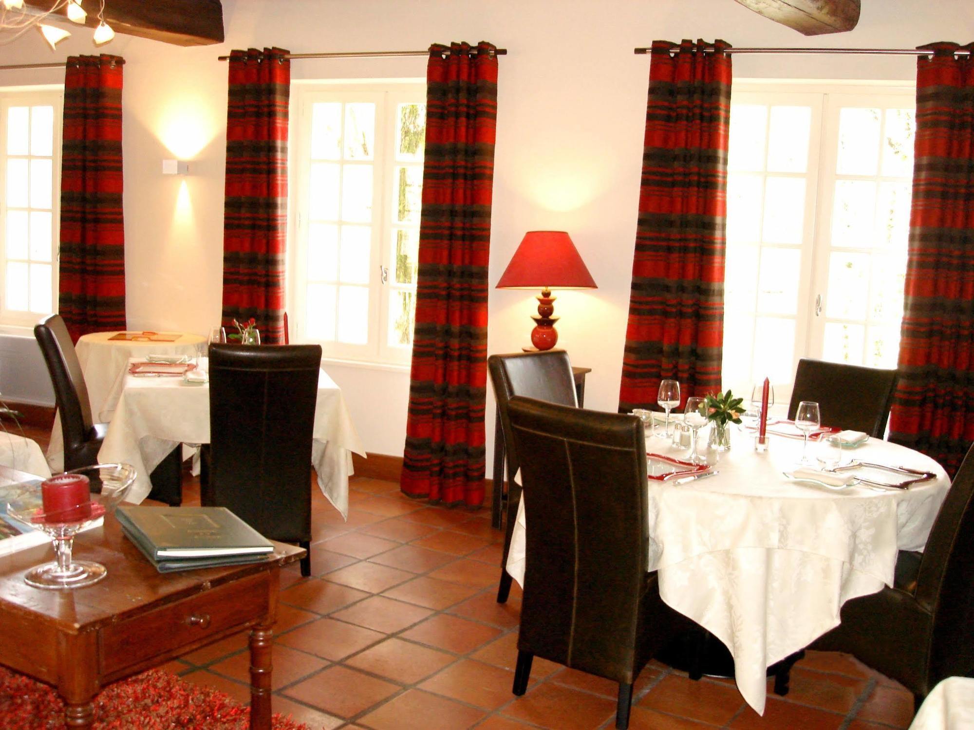 Logis Auberge De La Riviere Les Velluire-sur-Vendee Εξωτερικό φωτογραφία