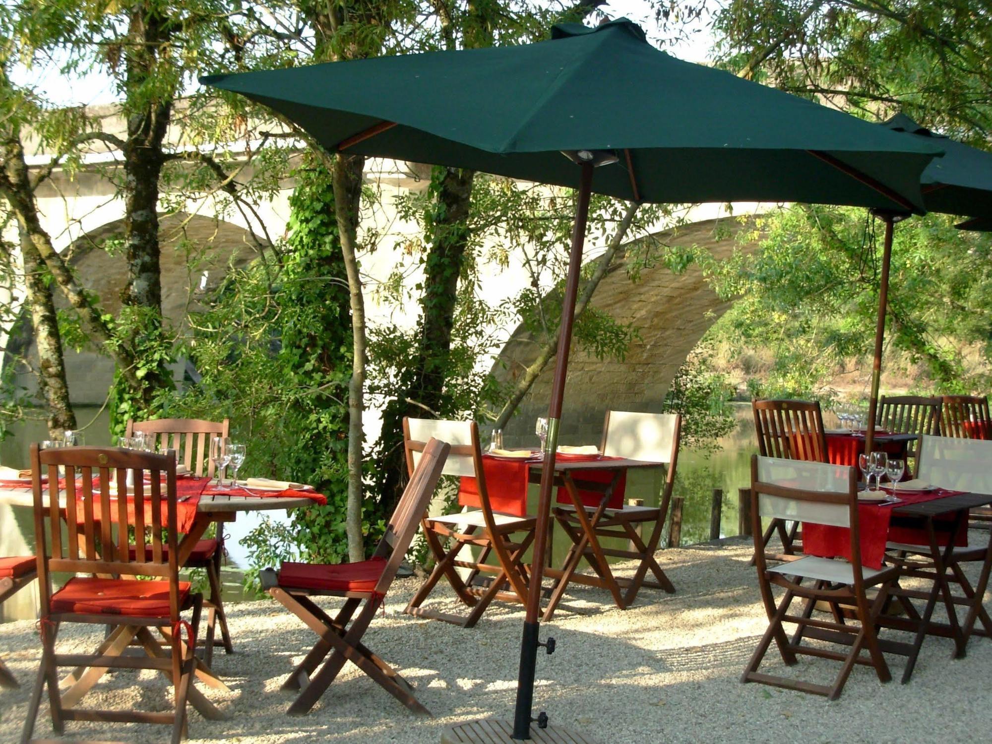 Logis Auberge De La Riviere Les Velluire-sur-Vendee Εξωτερικό φωτογραφία